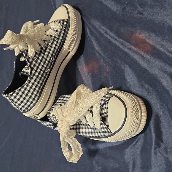 Converse Women's Navy Gingham Sneakers - Picture 6 of 12